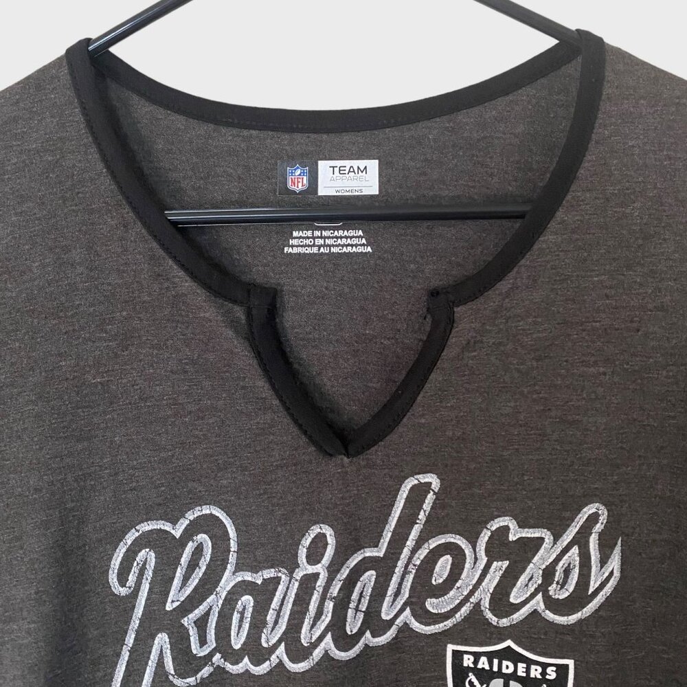 NFL Las Vegas Raiders V-Neck T-Shirt Womens Small Gray Short-Sleeve Football Tee - Picture 5 of 11
